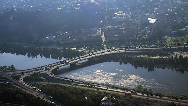 Oprava Barrandovského mostu začne v květnu. S uzavřením pro řidiče plány nepočítají